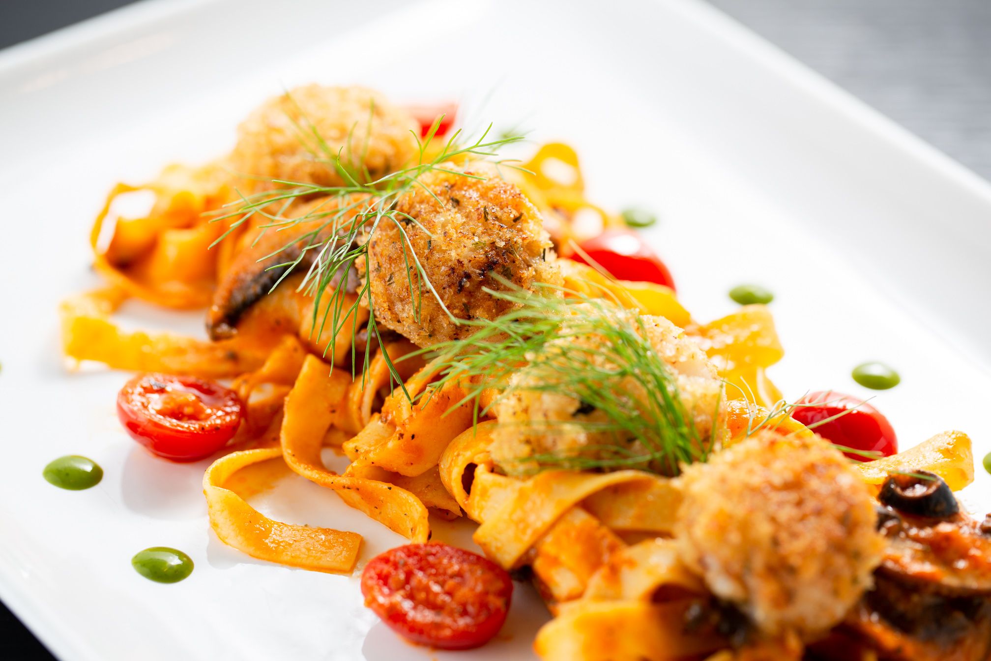 PANKO CRUSTED SCALLOPS WITH MARINARA PASTA1
